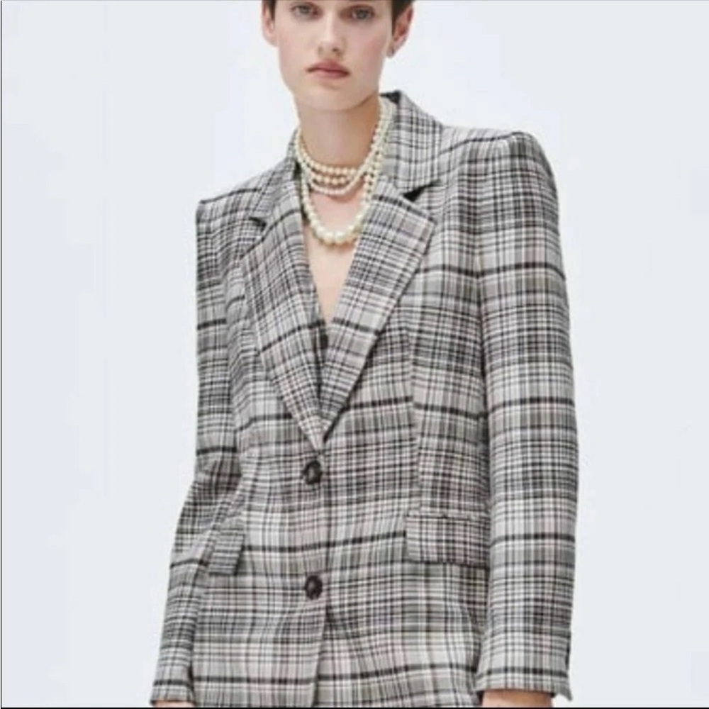 Zara Tailored Plaid Blazer Size Medium